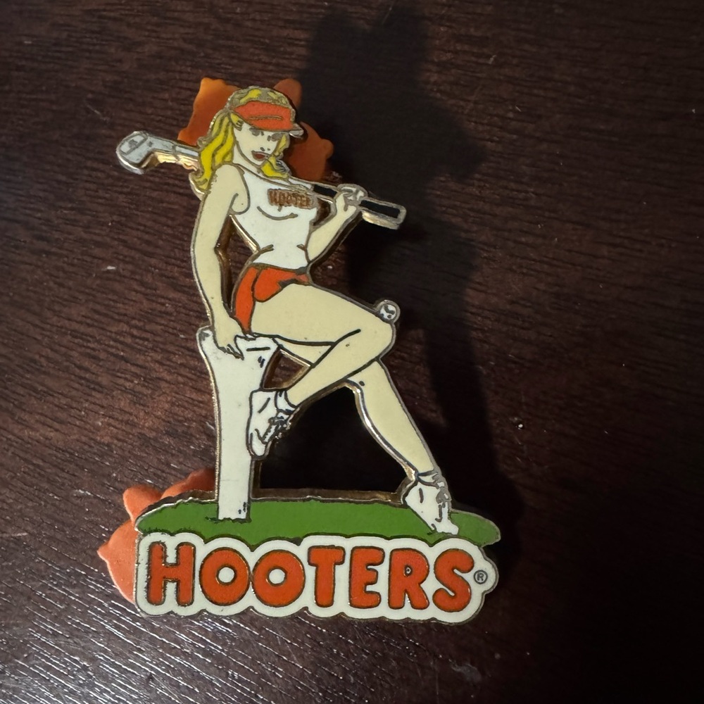 Vintage Hooters Golfer Pin with Orange and Green Accents